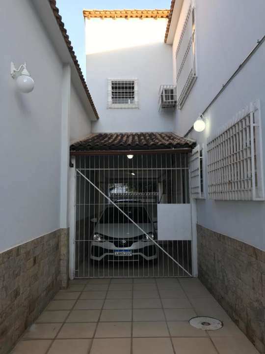 Conheça garagem do imóvel - VENDA CASA SUPER LUXO 4 QTOS, PISCINA E CHURRASQUEIRA RAMOS - 179 - 3 garagem - VENDA CASA SUPER LUXO 4 QTOS, PISCINA E CHURRASQUEIRA RAMOS - 179 - 3