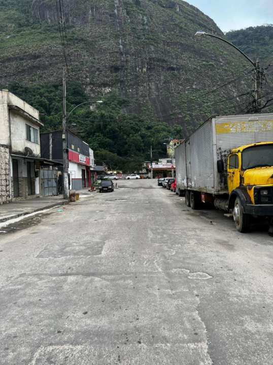 Conheça Galpão 600m² para alugar Rua Célio Fernandes dos Santos Silva,Rio de Janeiro,RJ Oeste,Vargem Pequena - R$ 13.000 - 183GALPAORECREIO - 12 Galpão 600m² para alugar Rua Célio Fernandes dos Santos Silva,Rio de Janeiro,RJ Oeste,Vargem Pequena - R$ 13.000 - 183GALPAORECREIO - 12