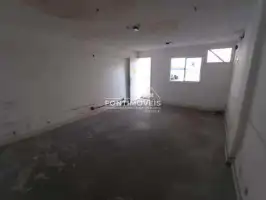 Conheça Galpão com loja na Taquara /RJ com 216m² - 529 - 18 18