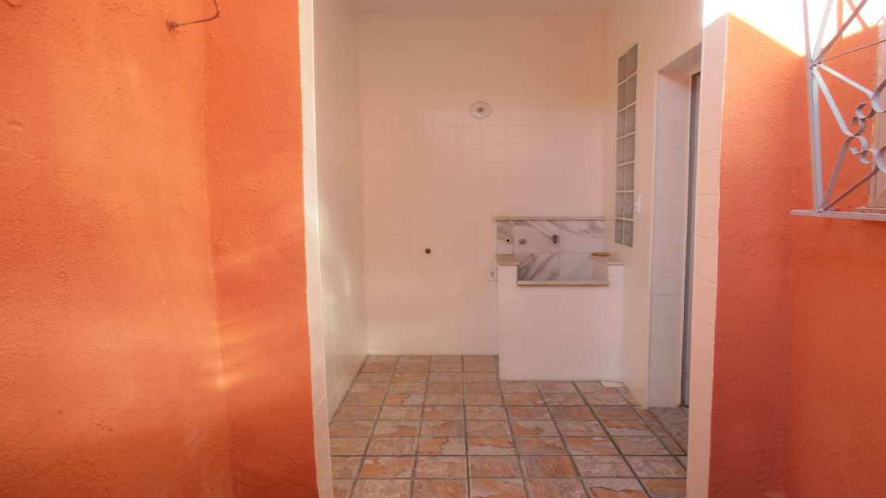 Casa para alugar Rua Estrada da Água Branca, Nº5.035-,Bangu, Rio de Janeiro - R$ 1.200 - SA0088 - 26
