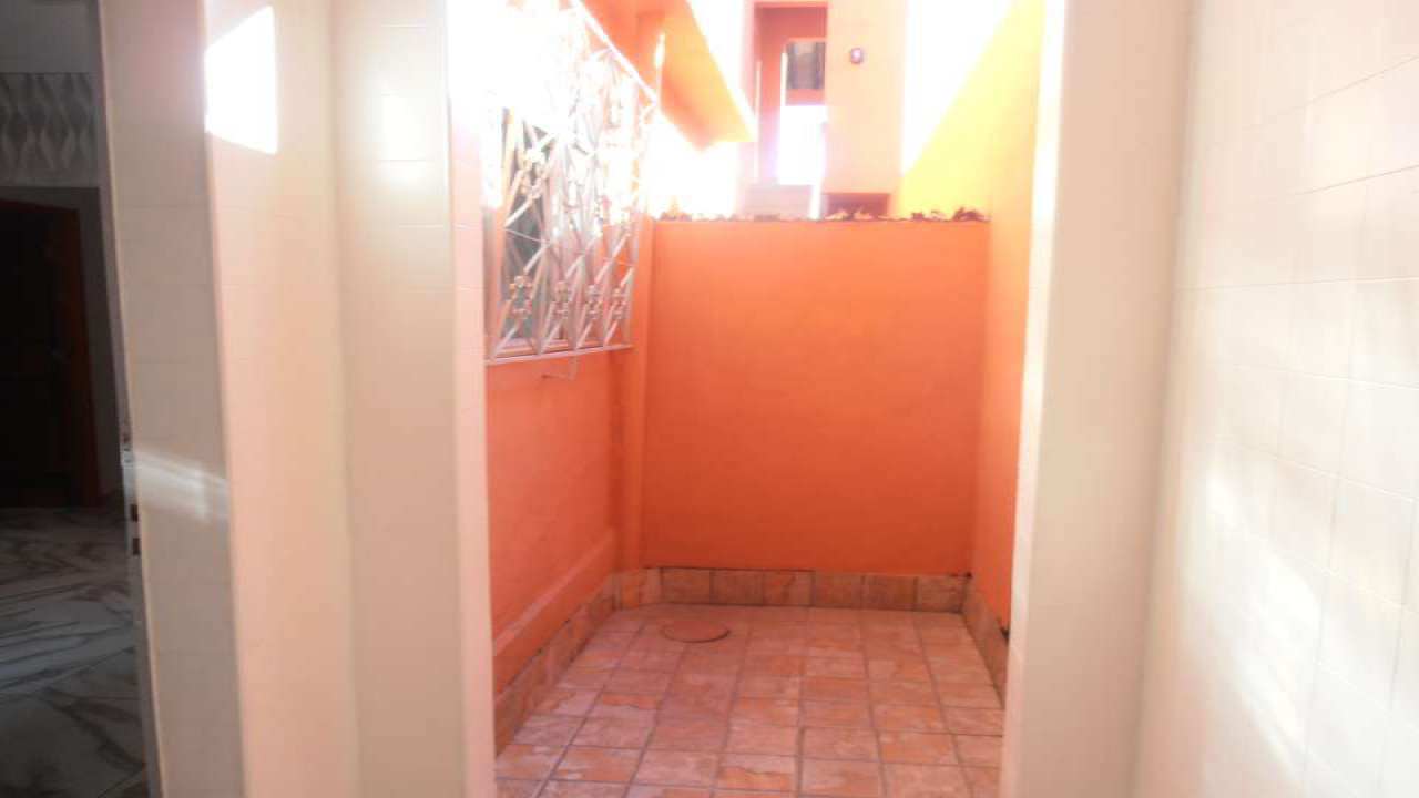 Casa para alugar Rua Estrada da Água Branca, Nº5.035-,Bangu, Rio de Janeiro - R$ 1.200 - SA0088 - 27