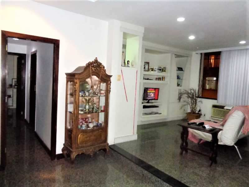 Apartamento à venda com 3 quartos, 136m² - Foto 5