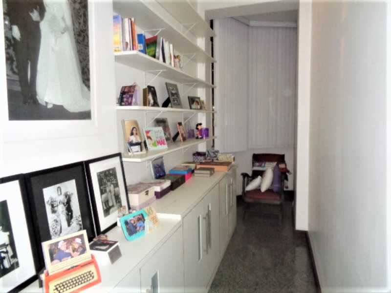 Apartamento à venda com 3 quartos, 136m² - Foto 11