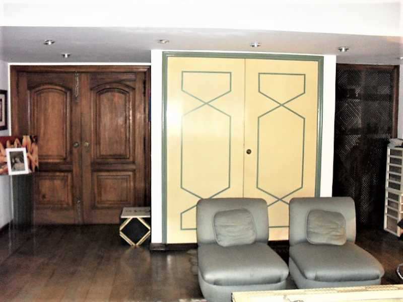 Apartamento à venda com 4 quartos, 300m² - Foto 5