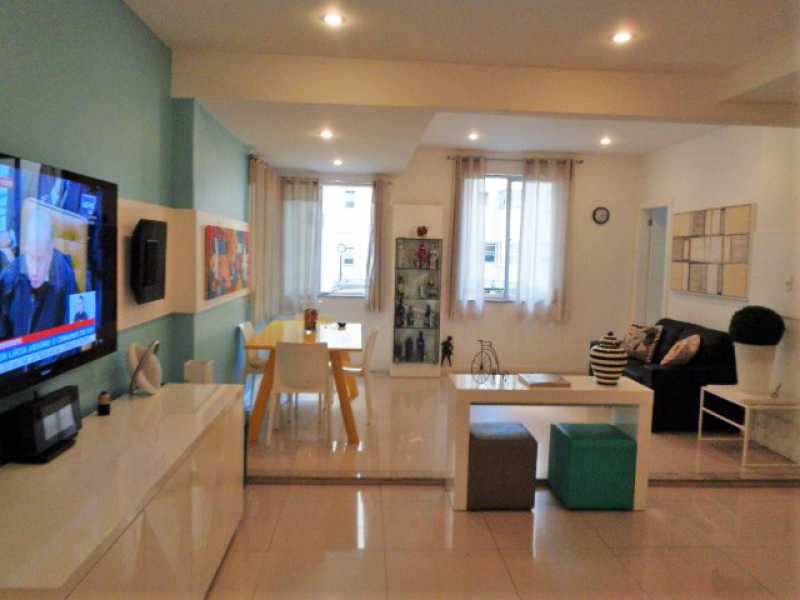 Apartamento à venda com 3 quartos, 114m² - Foto 1