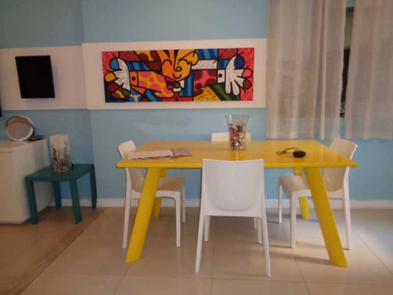 Apartamento à venda com 3 quartos, 114m² - Foto 2