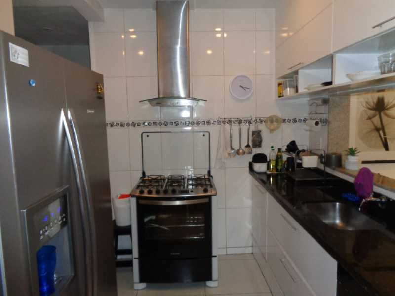 Apartamento à venda com 3 quartos, 114m² - Foto 19