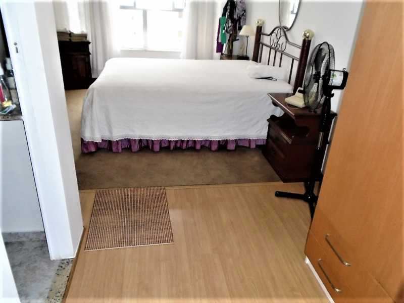 Apartamento à venda com 3 quartos, 160m² - Foto 11