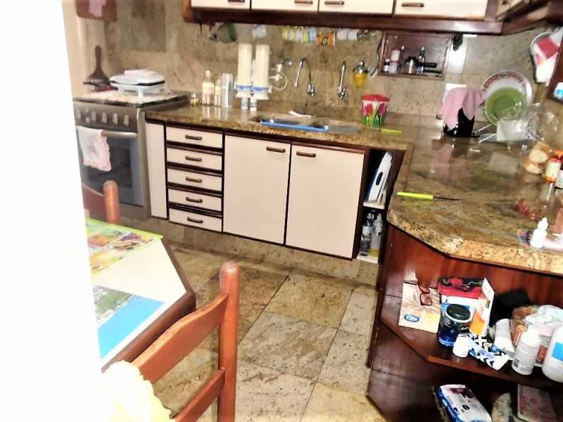 Apartamento à venda com 3 quartos, 160m² - Foto 16