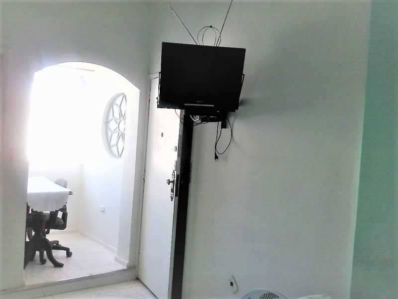 Apartamento à venda com 1 quarto, 28m² - Foto 2