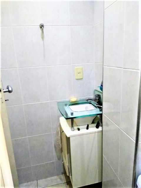 Apartamento à venda com 2 quartos, 75m² - Foto 11