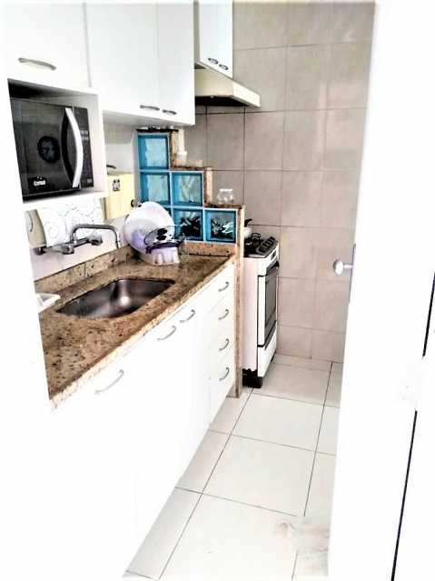 Apartamento à venda com 2 quartos, 75m² - Foto 14