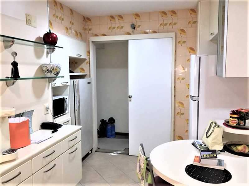 Apartamento à venda com 4 quartos, 251m² - Foto 15