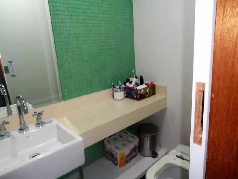 Apartamento à venda com 4 quartos, 191m² - Foto 15