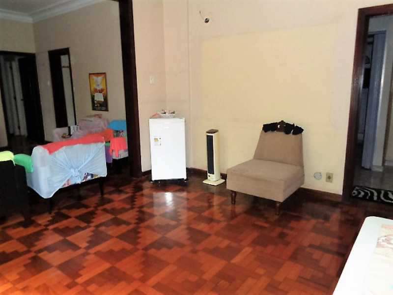 Apartamento à venda com 3 quartos, 170m² - Foto 5