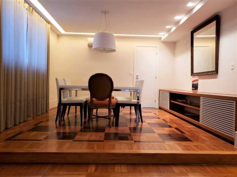 Casa à venda com 4 quartos, 387m² - Foto 3