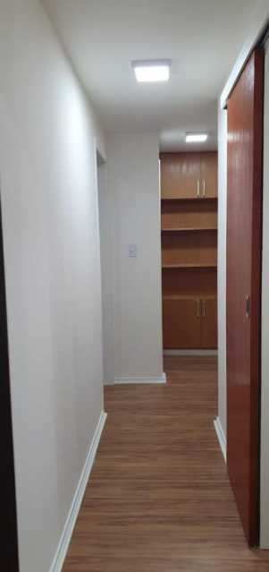 Apartamento à venda com 3 quartos, 95m² - Foto 4