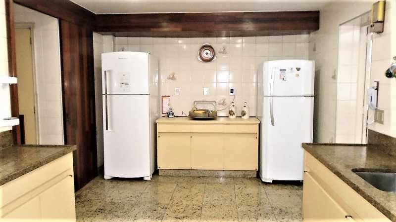 Apartamento à venda com 4 quartos, 363m² - Foto 17