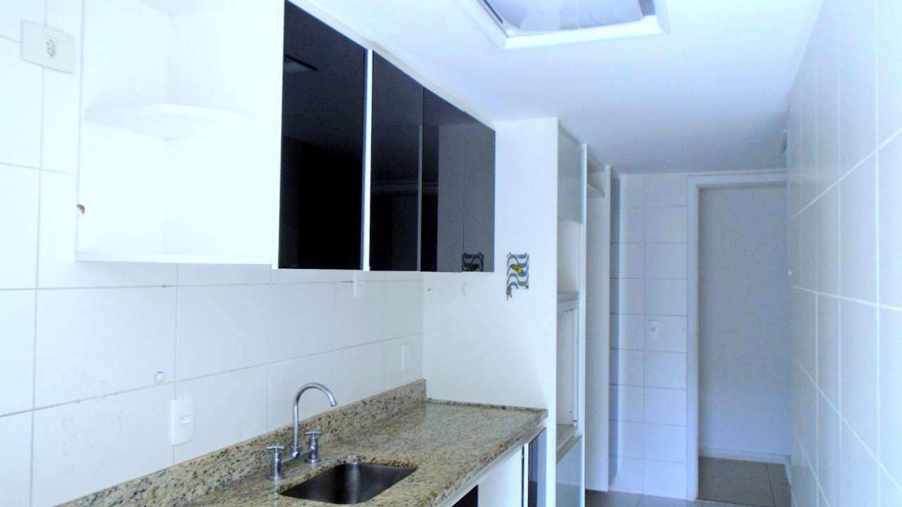 Apartamento à venda com 3 quartos, 122m² - Foto 17