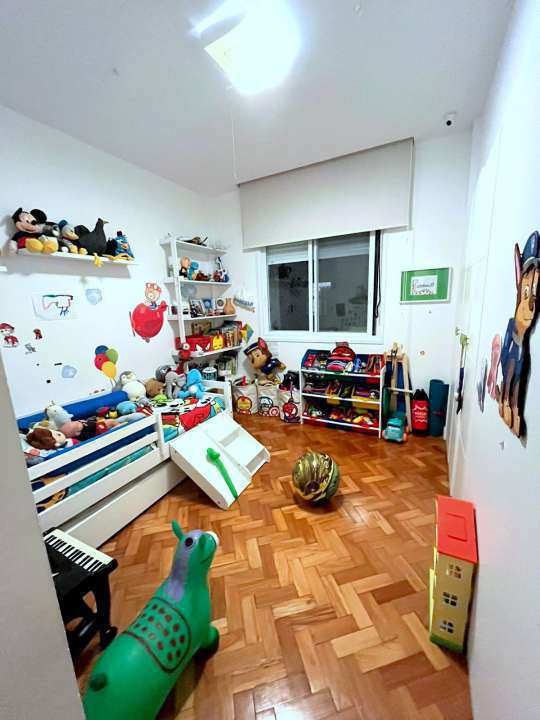 Apartamento à venda com 3 quartos, 135m² - Foto 10