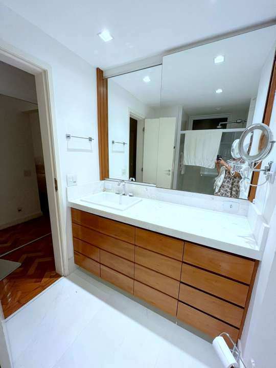 Apartamento à venda com 3 quartos, 135m² - Foto 13