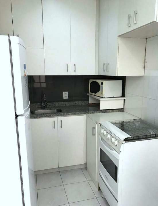 Apartamento à venda com 3 quartos, 75m² - Foto 19