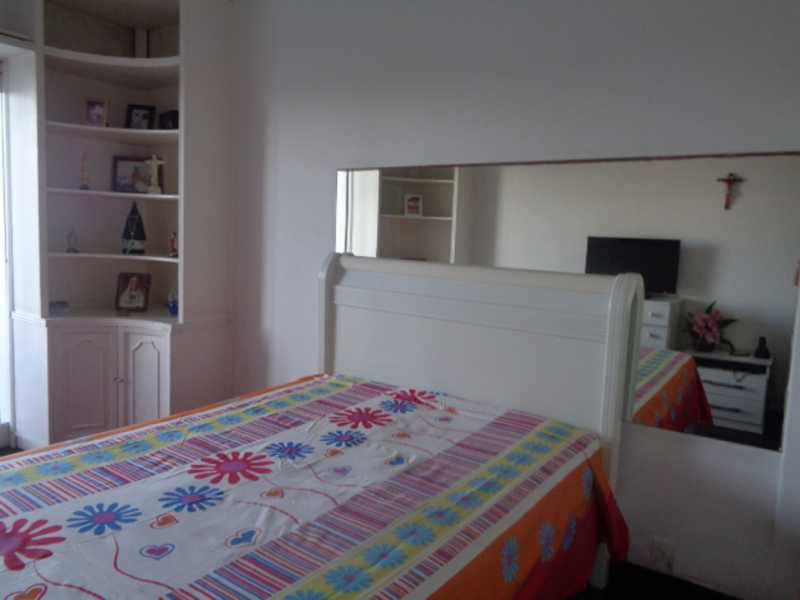 Apartamento à venda com 4 quartos, 150m² - Foto 12