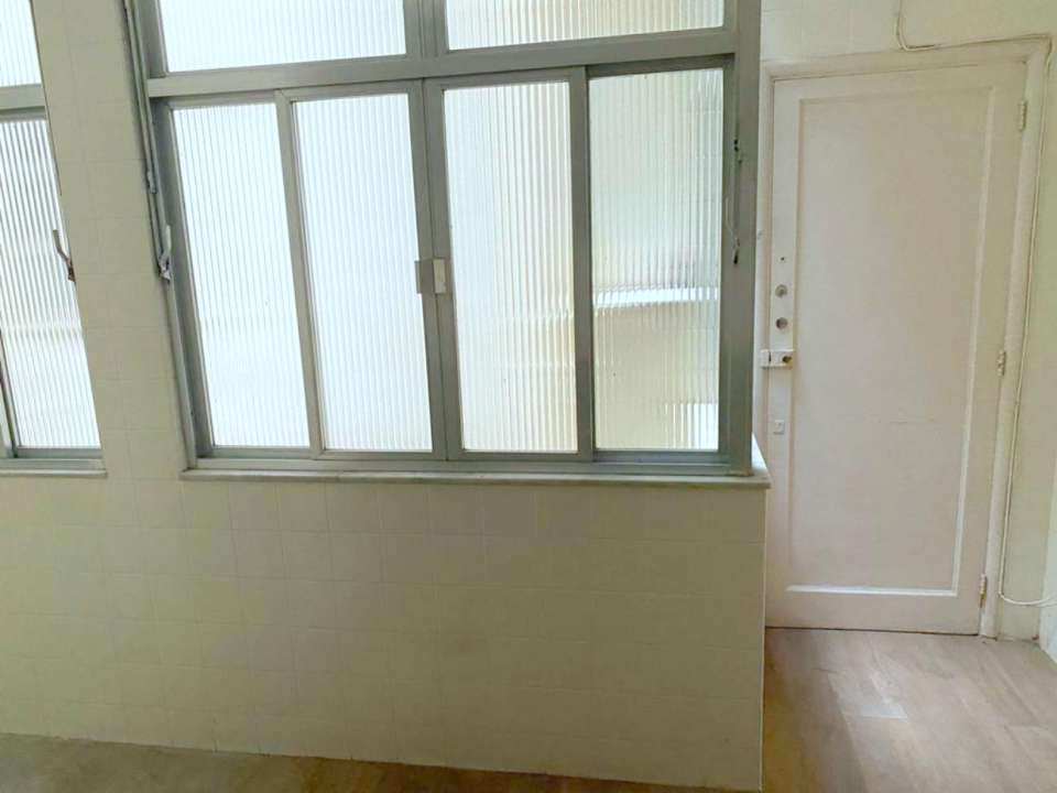 Apartamento à venda com 3 quartos, 118m² - Foto 12