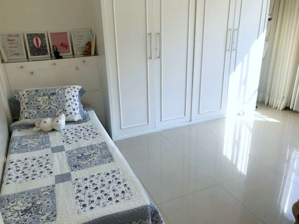 Apartamento à venda com 3 quartos, 141m² - Foto 7