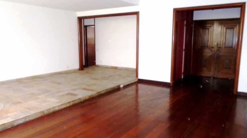 Apartamento à venda com 3 quartos, 195m² - Foto 3