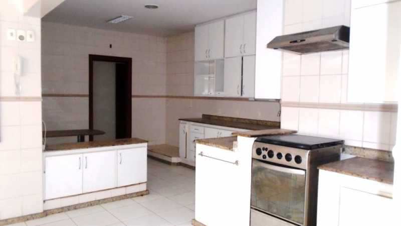 Apartamento à venda com 3 quartos, 280m² - Foto 15