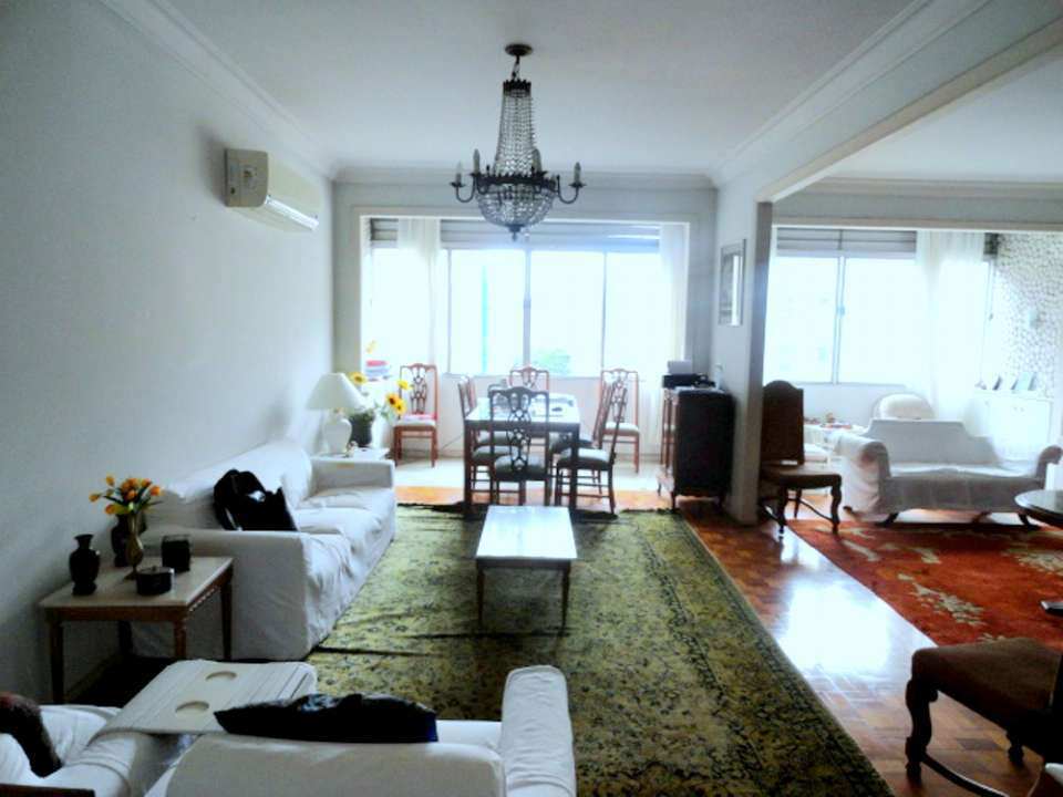 Apartamento à venda com 3 quartos, 220m² - Foto 1