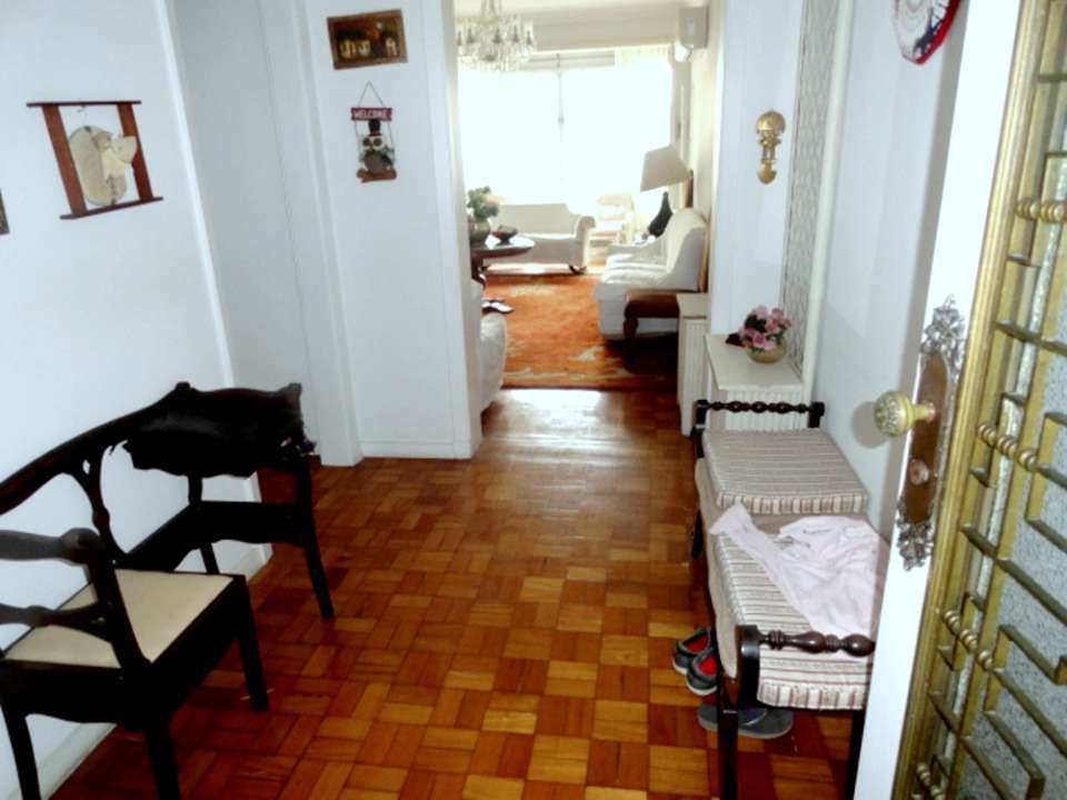 Apartamento à venda com 3 quartos, 220m² - Foto 6