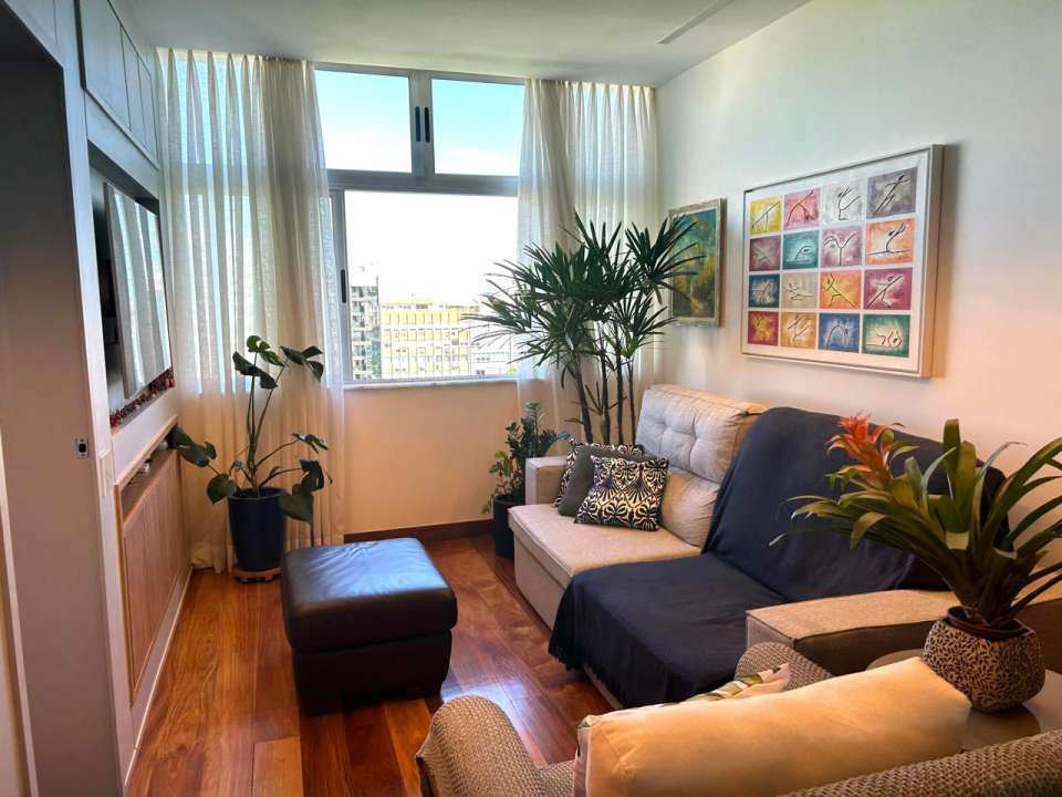 Apartamento à venda com 2 quartos, 67m² - Foto 8