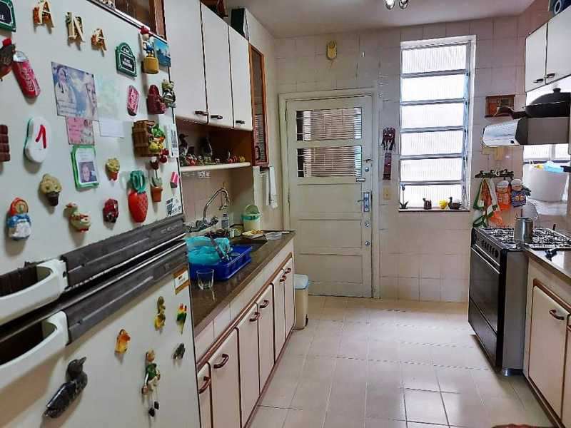 Apartamento à venda com 4 quartos, 167m² - Foto 19