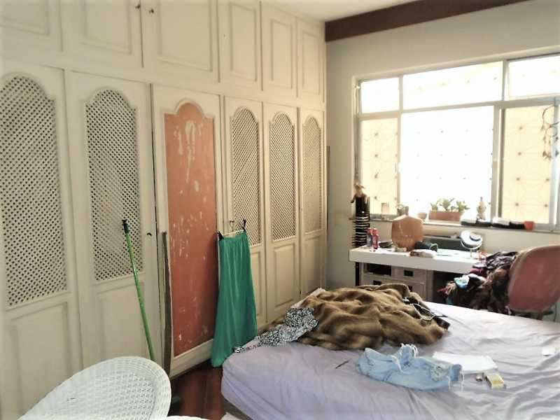 Apartamento à venda com 4 quartos, 235m² - Foto 12