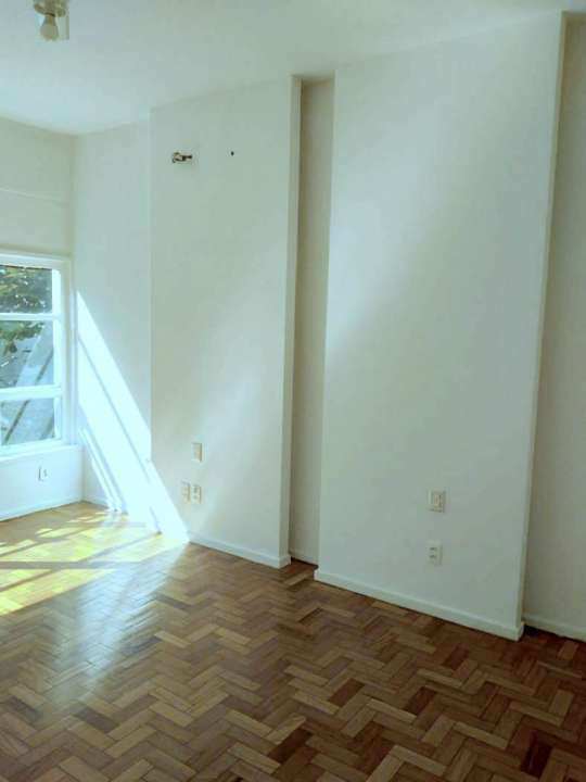 Apartamento à venda com 3 quartos, 161m² - Foto 4