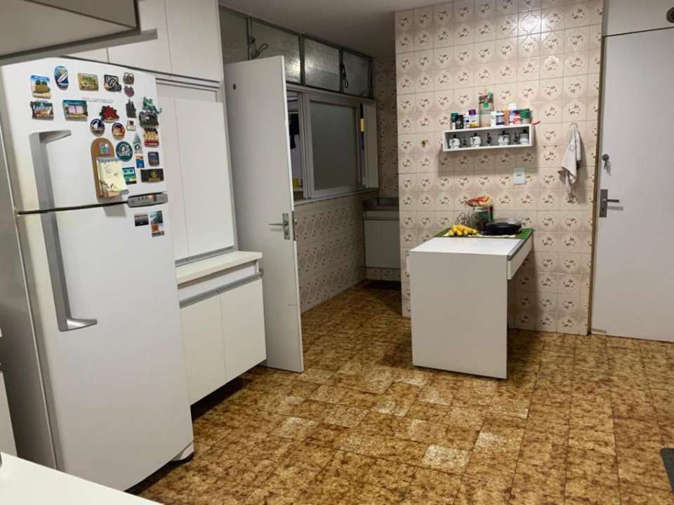 Apartamento à venda com 4 quartos, 328m² - Foto 16