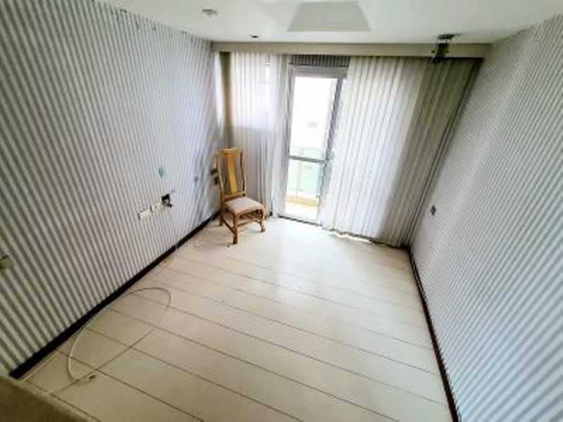 Apartamento à venda com 4 quartos, 185m² - Foto 9