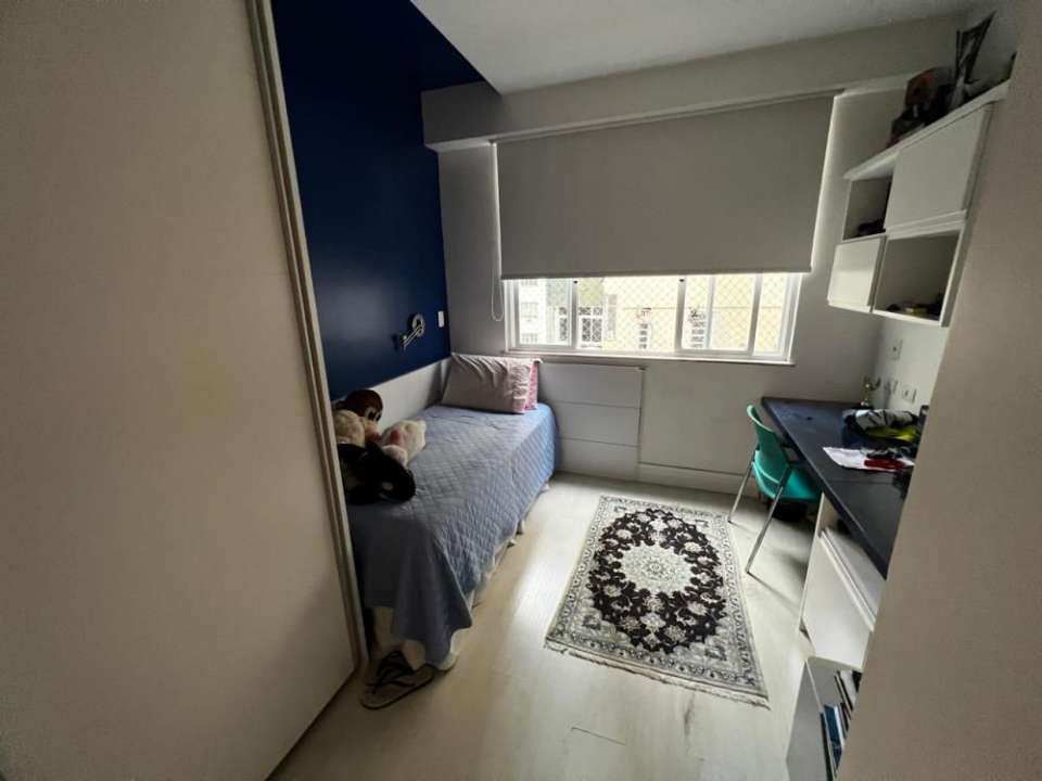 Apartamento à venda com 3 quartos, 180m² - Foto 9