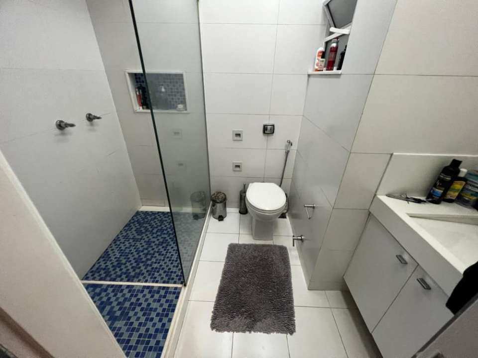 Apartamento à venda com 3 quartos, 180m² - Foto 12