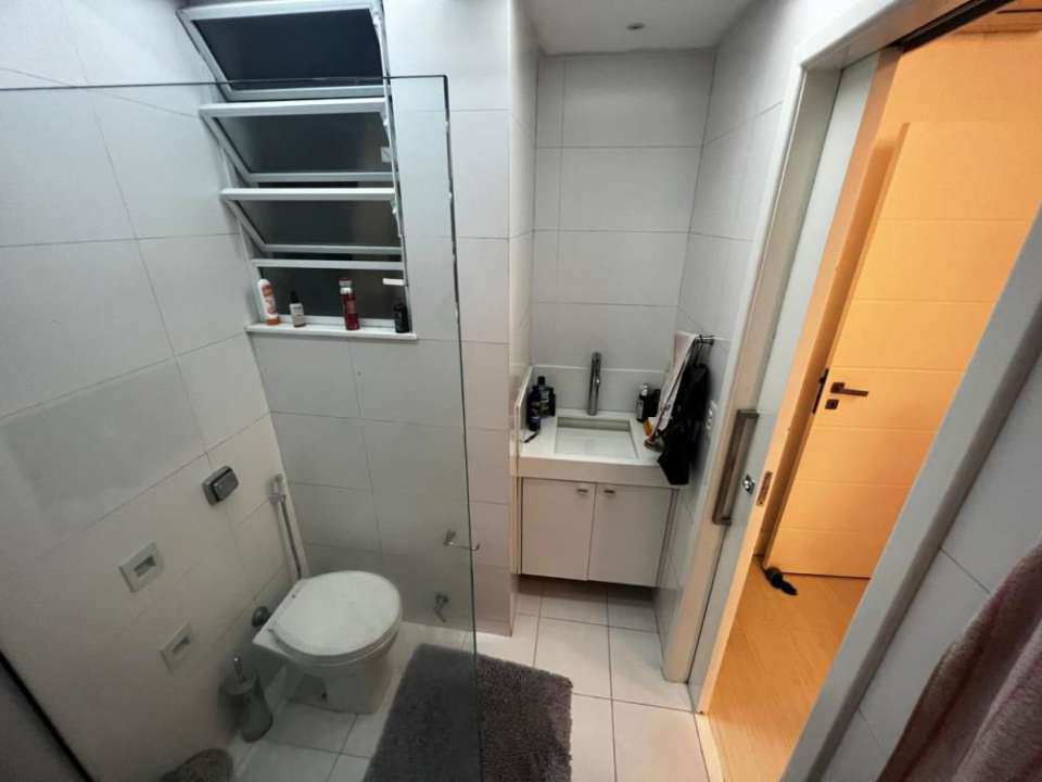 Apartamento à venda com 3 quartos, 180m² - Foto 16