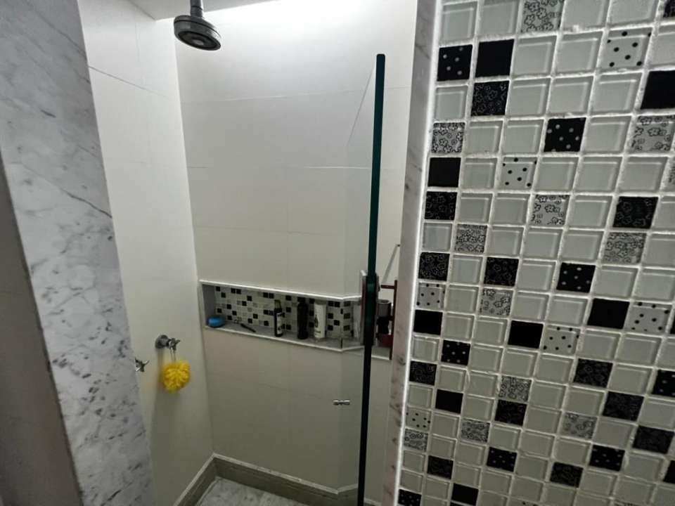 Apartamento à venda com 3 quartos, 180m² - Foto 18