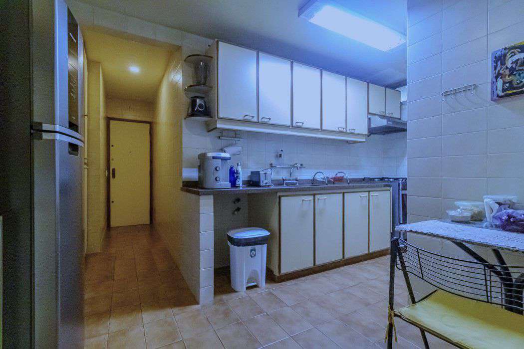 Apartamento à venda com 3 quartos, 137m² - Foto 17