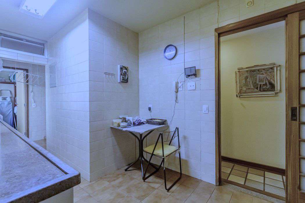 Apartamento à venda com 3 quartos, 137m² - Foto 22