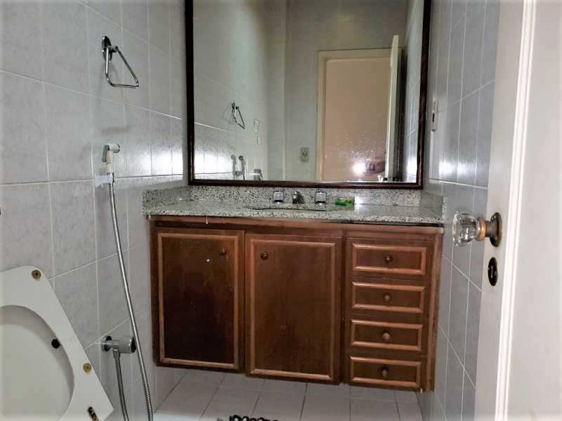 Apartamento à venda com 4 quartos, 263m² - Foto 13