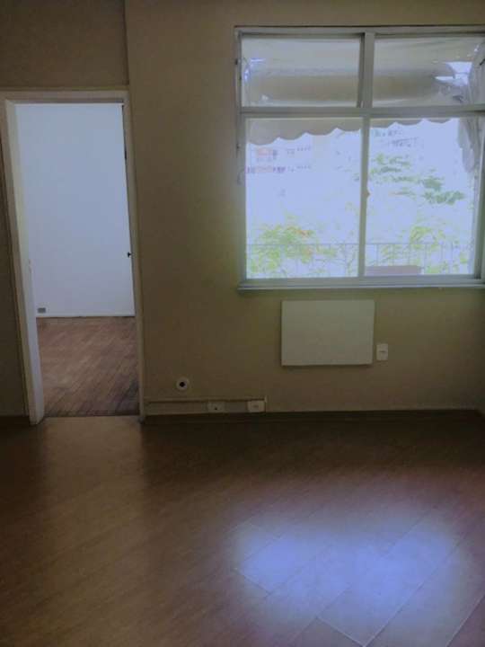 Apartamento à venda com 2 quartos, 60m² - Foto 2