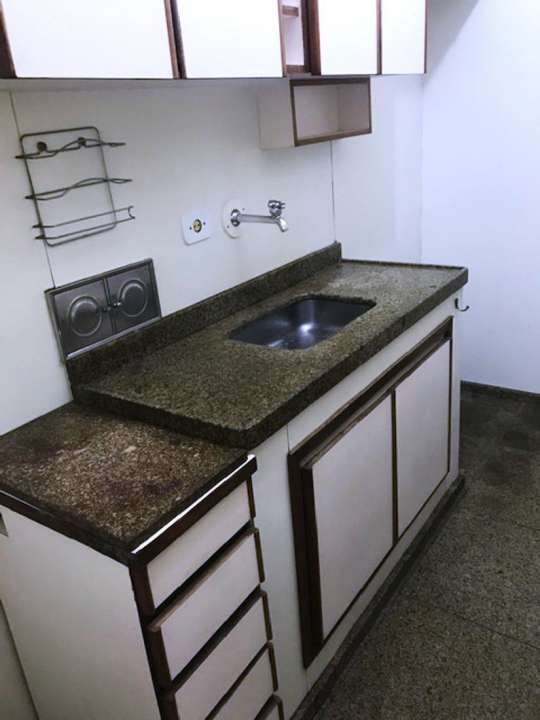 Apartamento à venda com 2 quartos, 60m² - Foto 13