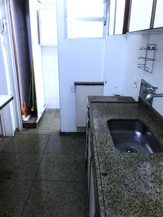 Apartamento à venda com 2 quartos, 60m² - Foto 14