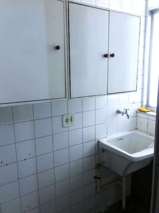 Apartamento à venda com 2 quartos, 60m² - Foto 15